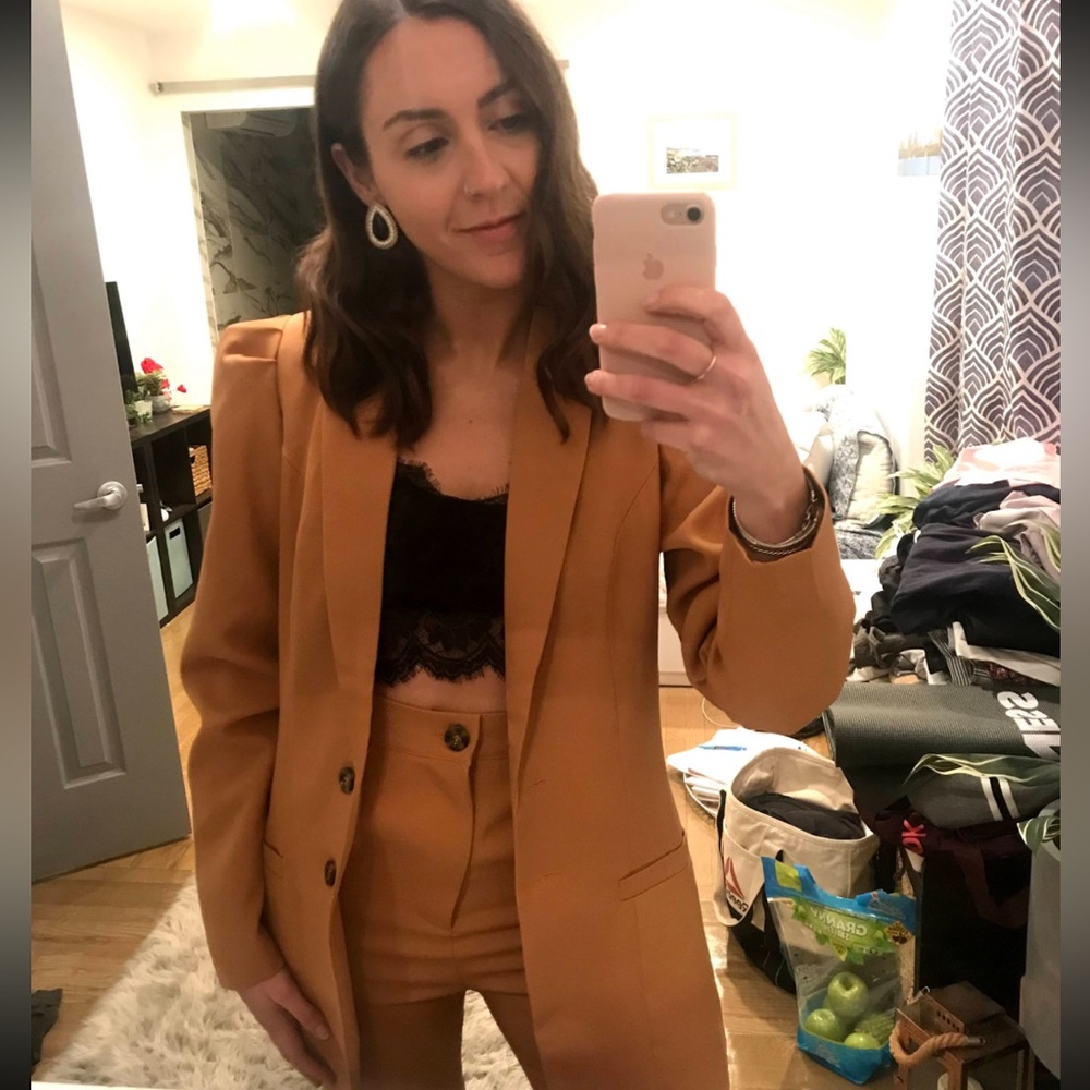In The Style 2-Piece Suit Blazer & High Waist Pants Camel Color Size 6 XS - Picture 12 of 14